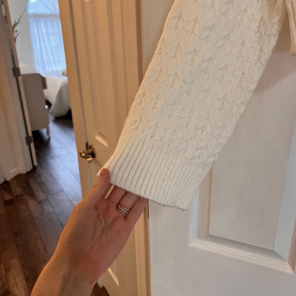 New Cropped H&M Sweater - Cream - Size XS - Picture 5 of 5